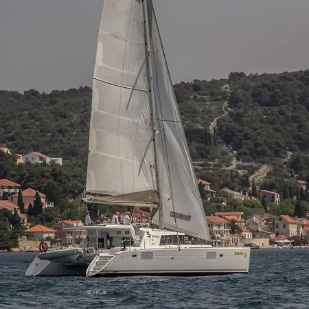 Bateau-hôtel Le Dimore Charter *